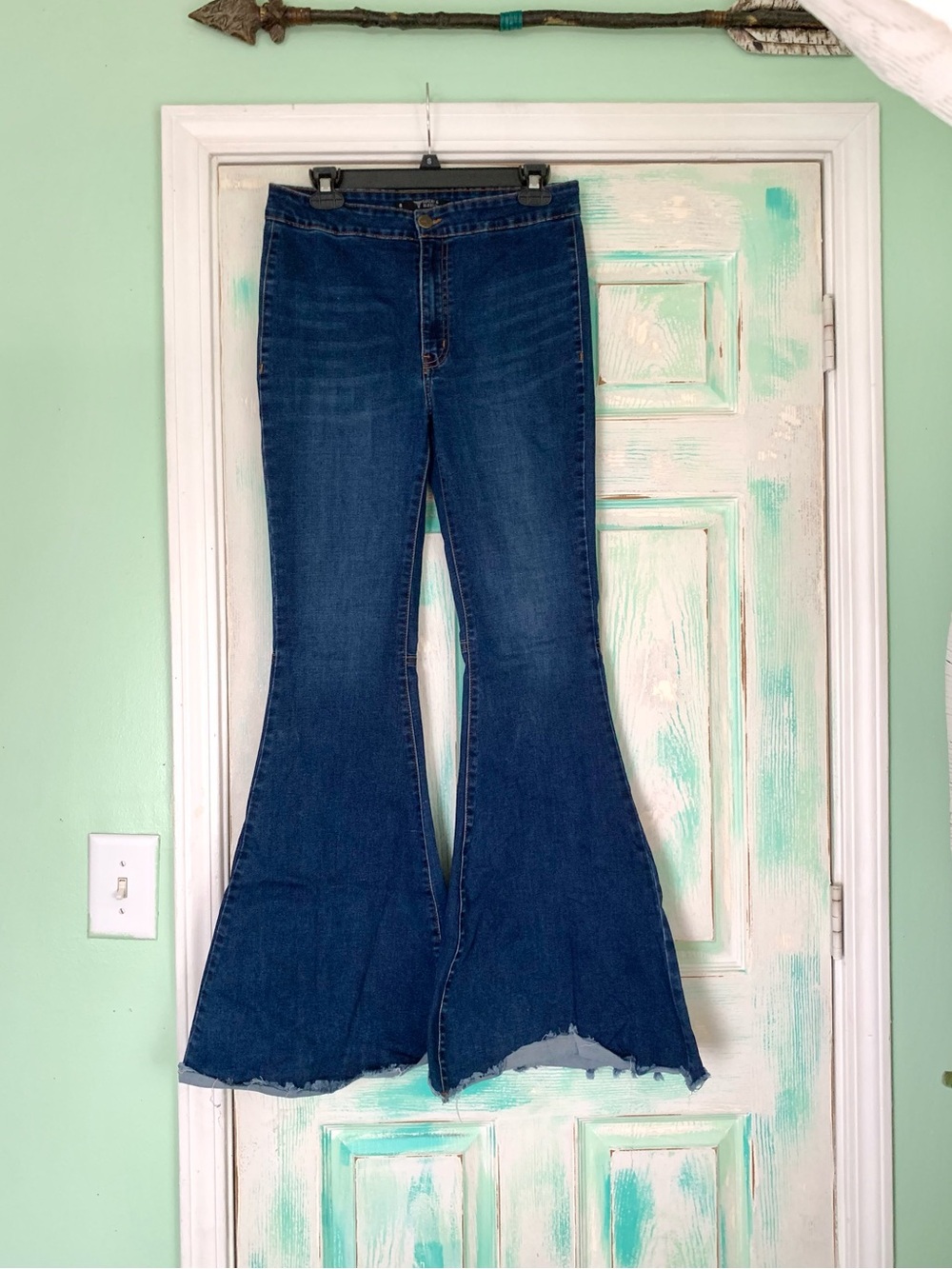 L&B Lucky And Blessed Denim Dark Wash Flare Bell Bottoms Size 8